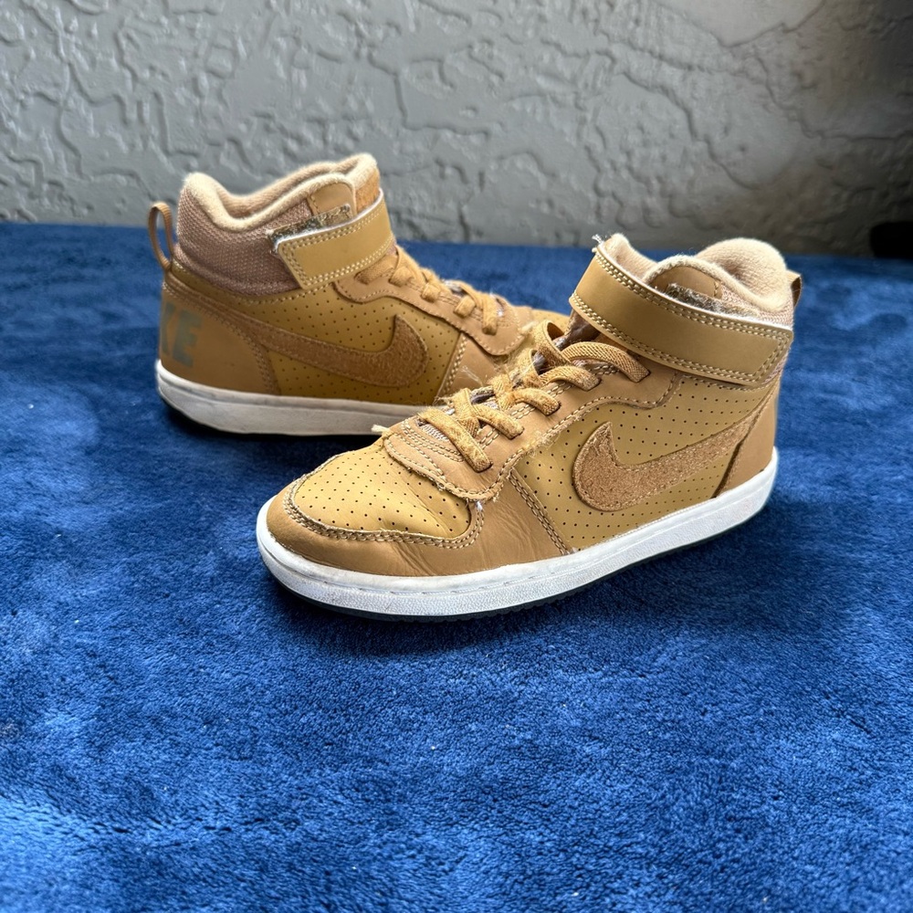 Nike Kids Court Borough Mid 2 Wheat High-Top Sneakers Size 12